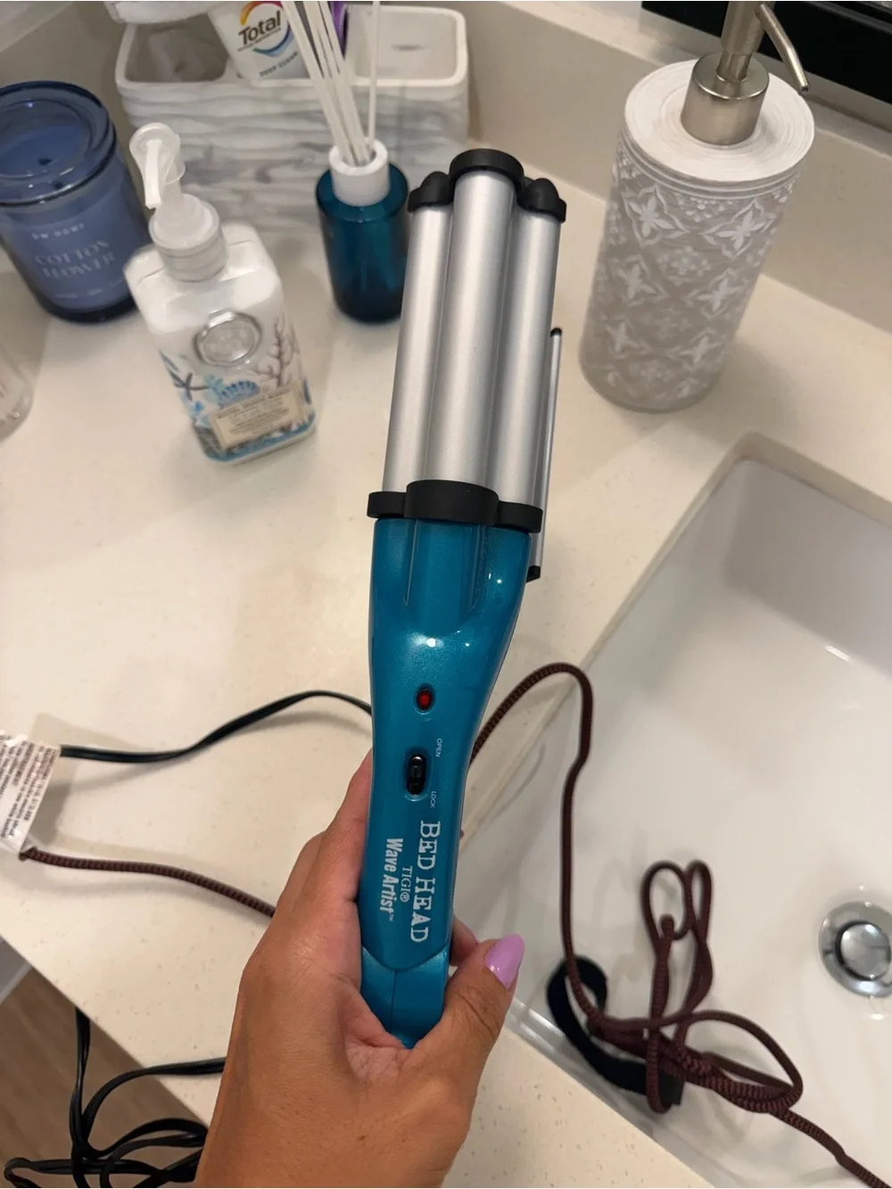 Bed Head Wave Artist Triple Barrel Waver - Teal